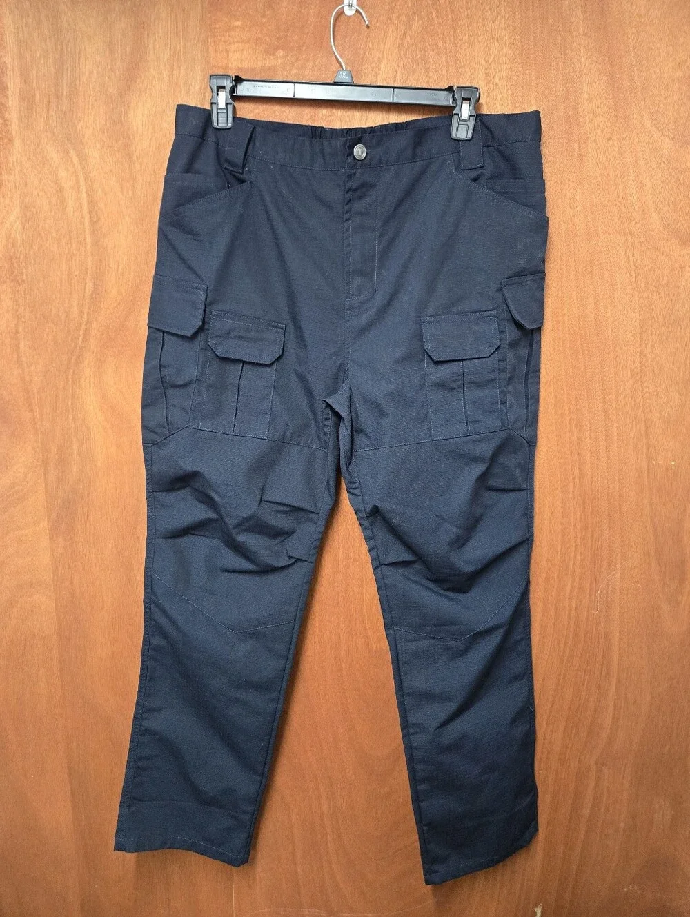 Men's Navy Cargo Pants with Multiple Utility Pockets